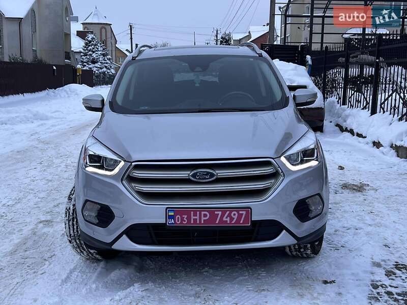 Позашляховик / Кросовер Ford Escape 2018 в Луцьку