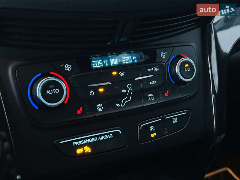 Внедорожник / Кроссовер Ford Escape 2017 в Харькове