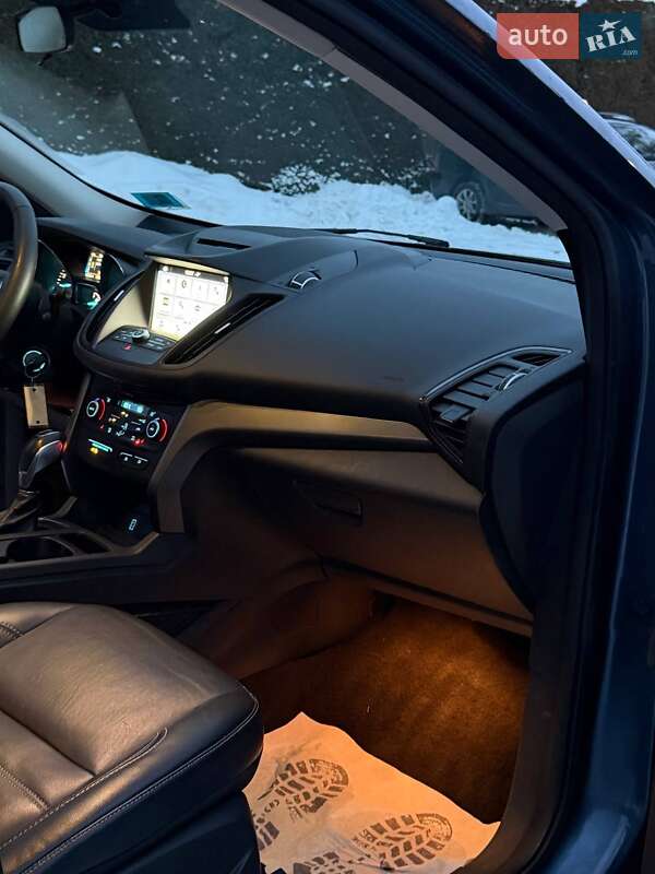 Позашляховик / Кросовер Ford Escape 2018 в Львові