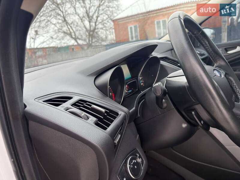 Позашляховик / Кросовер Ford Escape 2014 в Охтирці