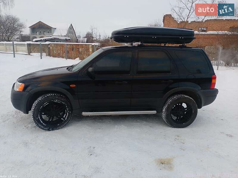 Внедорожник / Кроссовер Ford Escape 2002 в Кременце