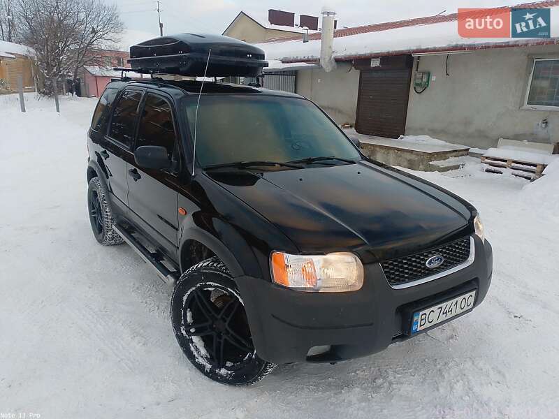 Внедорожник / Кроссовер Ford Escape 2002 в Кременце