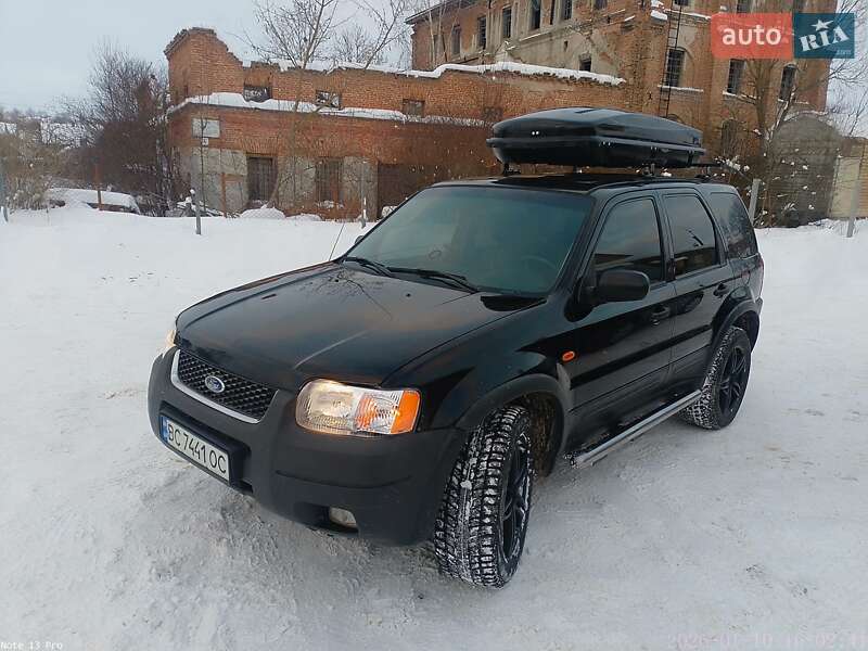 Внедорожник / Кроссовер Ford Escape 2002 в Кременце