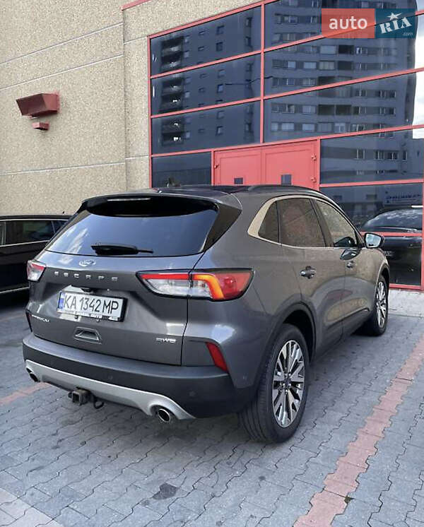 Внедорожник / Кроссовер Ford Escape 2021 в Киеве