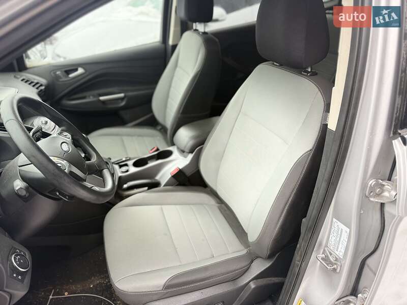 Позашляховик / Кросовер Ford Escape 2016 в Львові