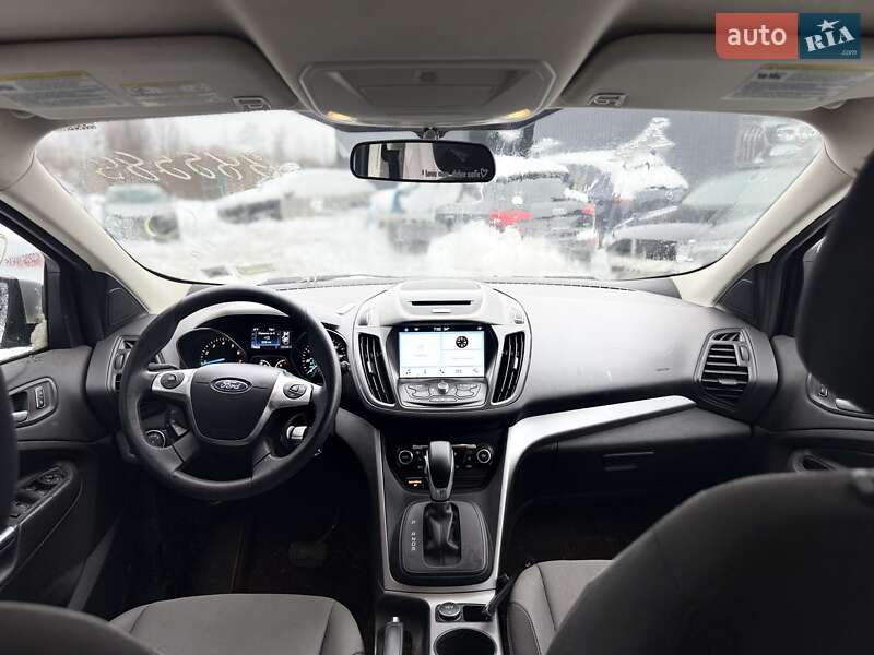 Позашляховик / Кросовер Ford Escape 2016 в Львові