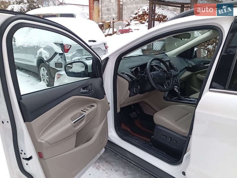 Позашляховик / Кросовер Ford Escape 2018 в Львові