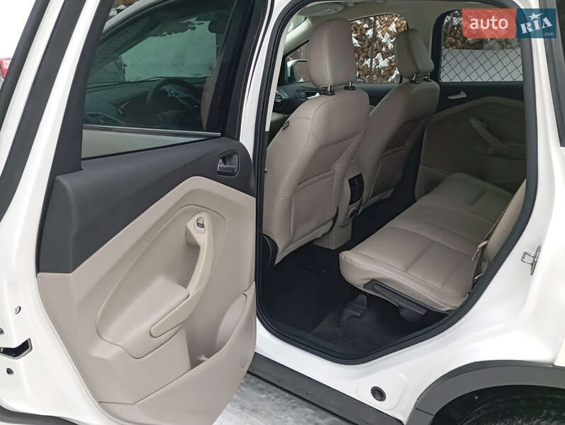 Позашляховик / Кросовер Ford Escape 2018 в Львові