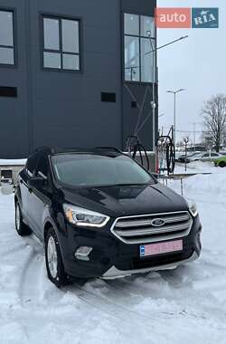 Позашляховик / Кросовер Ford Escape 2018 в Львові
