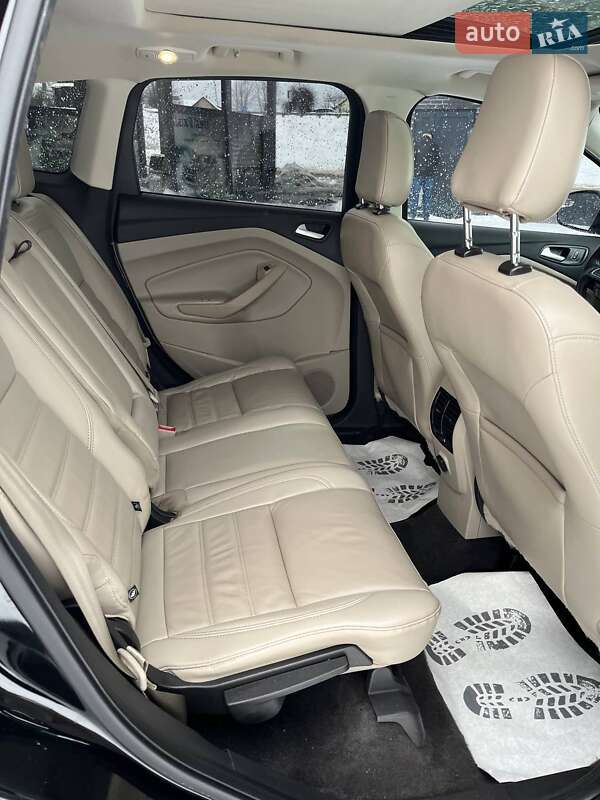 Внедорожник / Кроссовер Ford Escape 2018 в Львове