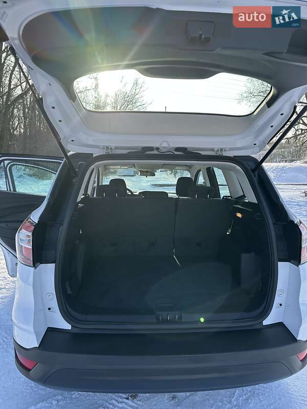 Позашляховик / Кросовер Ford Escape 2018 в Вінниці