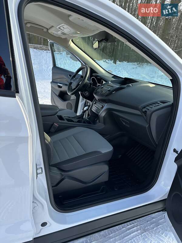 Позашляховик / Кросовер Ford Escape 2018 в Вінниці