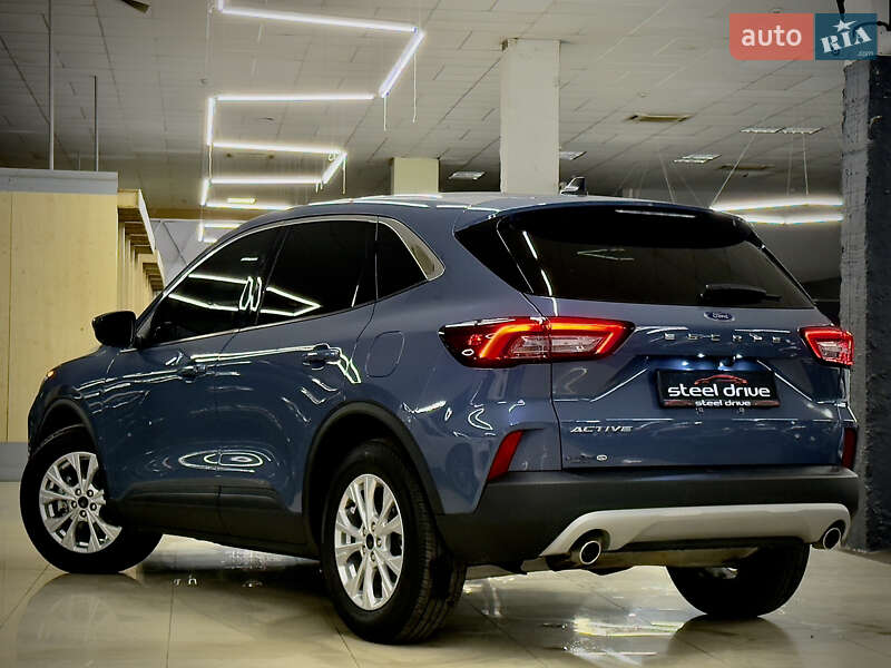 Внедорожник / Кроссовер Ford Escape 2024 в Николаеве