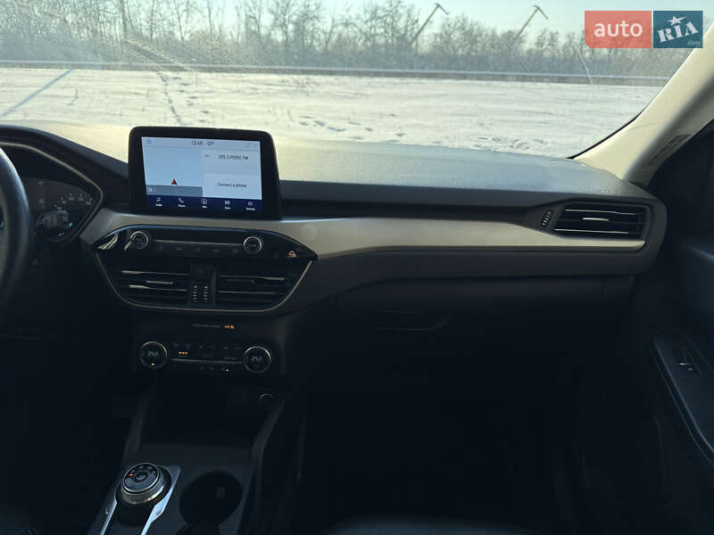 Внедорожник / Кроссовер Ford Escape 2021 в Киеве