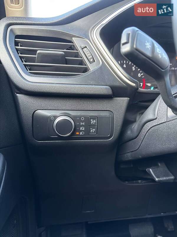 Позашляховик / Кросовер Ford Escape 2019 в Стрию