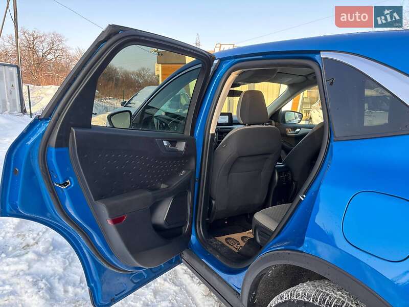 Позашляховик / Кросовер Ford Escape 2019 в Стрию