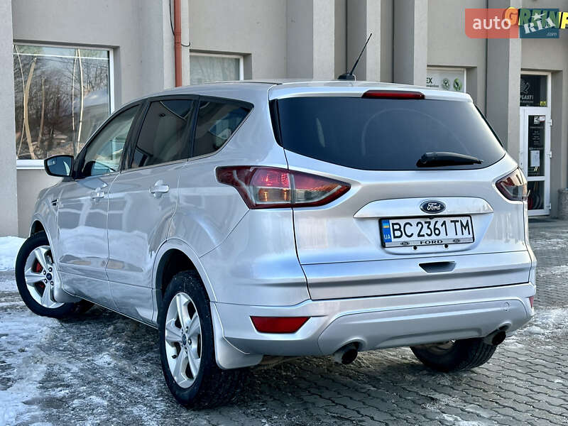 Позашляховик / Кросовер Ford Escape 2015 в Дрогобичі