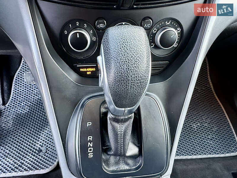 Позашляховик / Кросовер Ford Escape 2015 в Дрогобичі