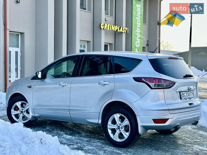 Позашляховик / Кросовер Ford Escape 2015 в Дрогобичі