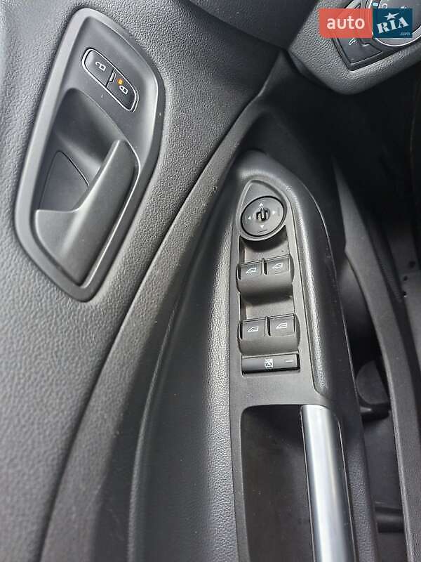 Внедорожник / Кроссовер Ford Escape 2019 в Львове