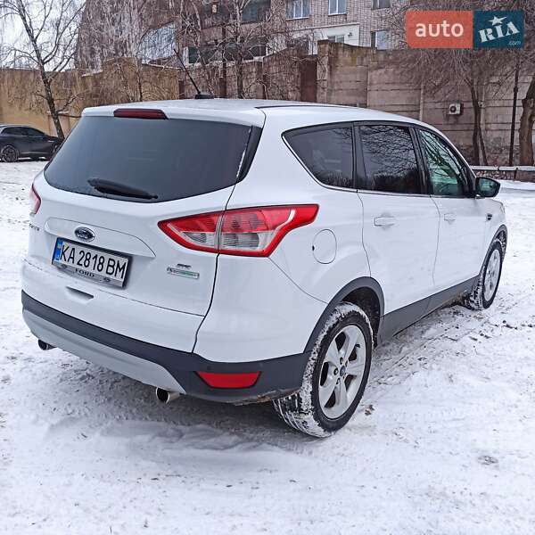 Внедорожник / Кроссовер Ford Escape 2012 в Каменском