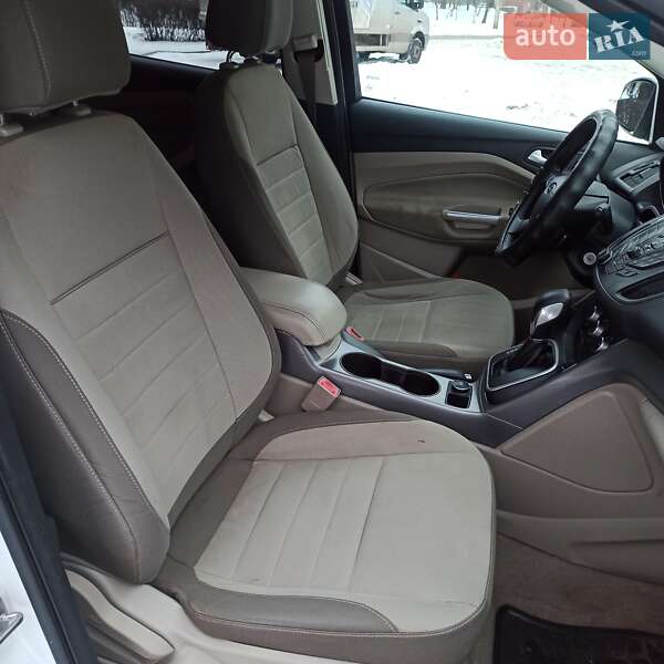 Внедорожник / Кроссовер Ford Escape 2012 в Каменском
