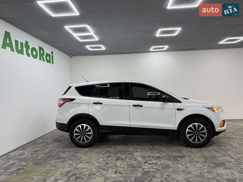 Внедорожник / Кроссовер Ford Escape 2017 в Одессе