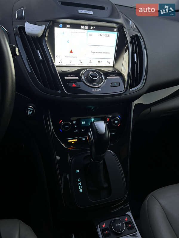 Внедорожник / Кроссовер Ford Escape 2016 в Сарнах