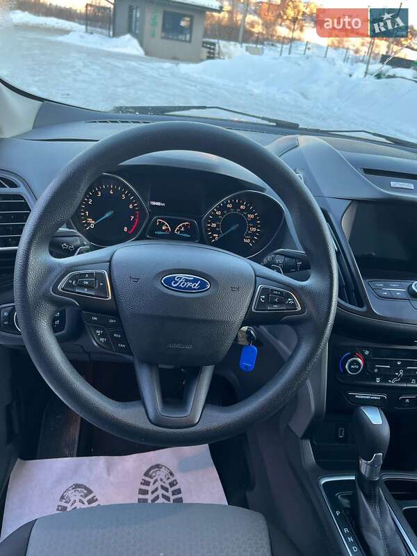 Внедорожник / Кроссовер Ford Escape 2017 в Львове