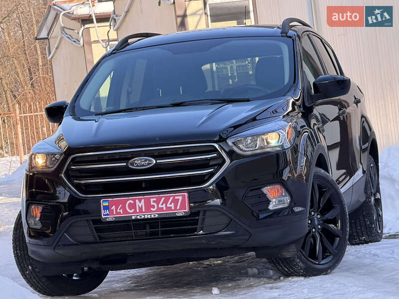 Позашляховик / Кросовер Ford Escape 2018 в Дрогобичі
