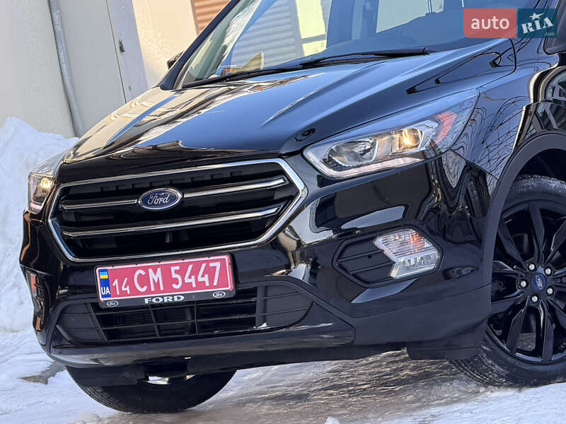 Позашляховик / Кросовер Ford Escape 2018 в Дрогобичі