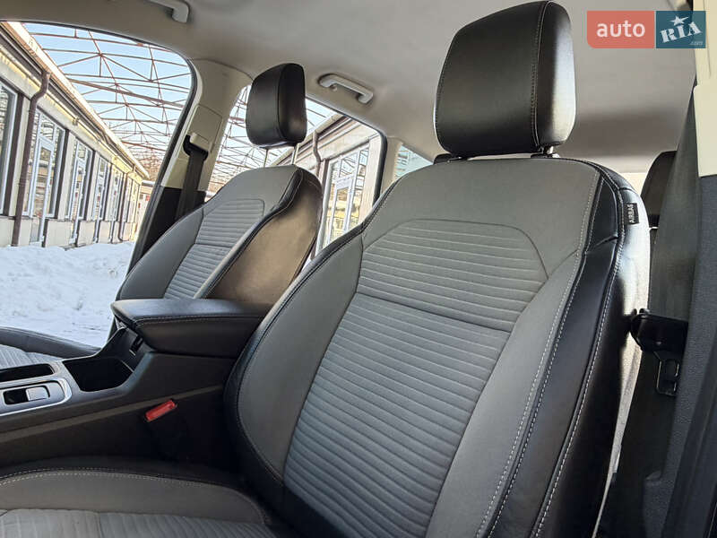 Позашляховик / Кросовер Ford Escape 2018 в Дрогобичі