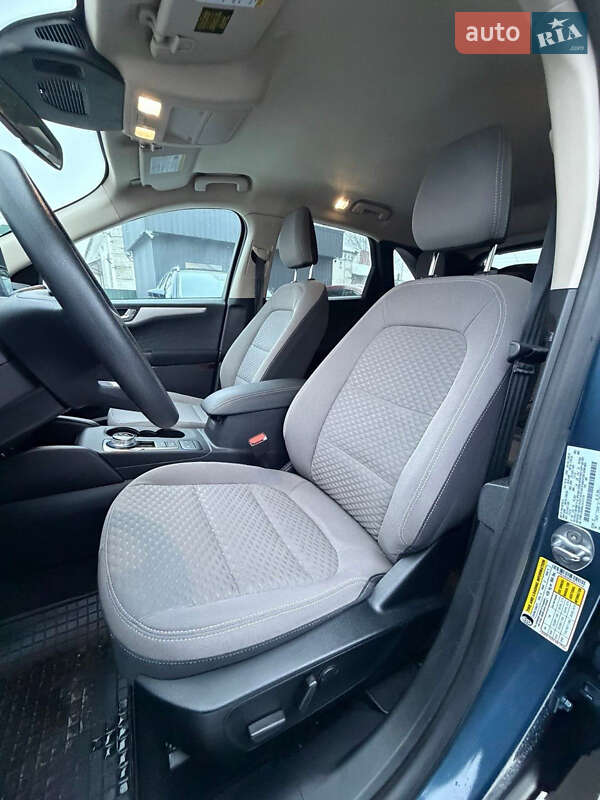 Позашляховик / Кросовер Ford Escape 2020 в Львові