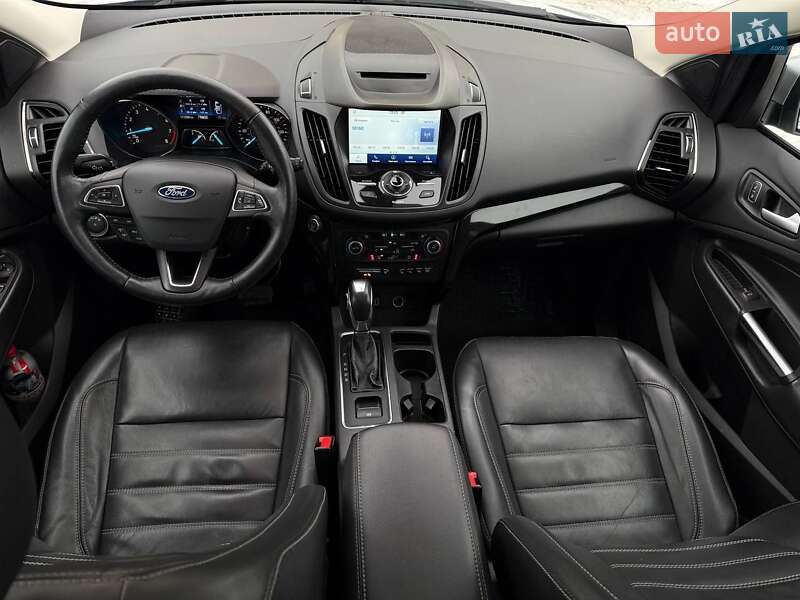 Внедорожник / Кроссовер Ford Escape 2018 в Хмельницком