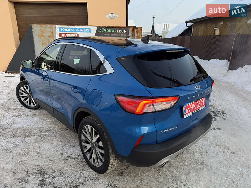 Позашляховик / Кросовер Ford Escape 2020 в Рівному