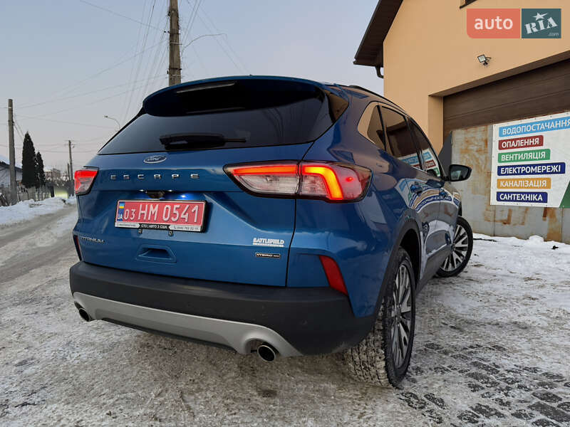 Позашляховик / Кросовер Ford Escape 2020 в Рівному