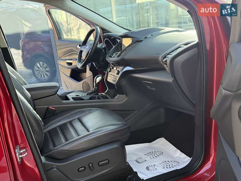 Позашляховик / Кросовер Ford Escape 2019 в Дрогобичі