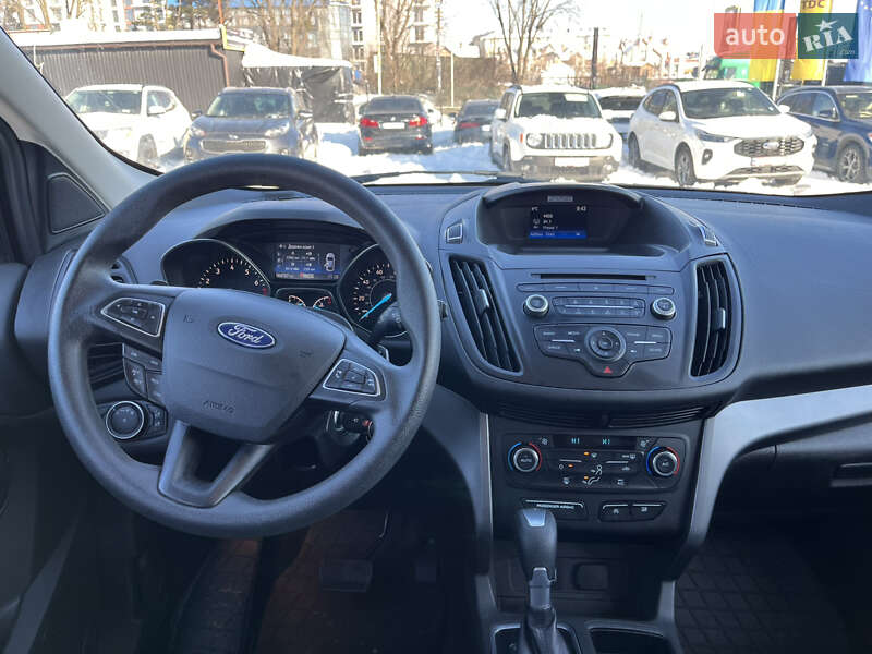 Позашляховик / Кросовер Ford Escape 2017 в Львові