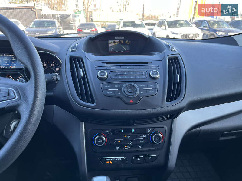 Позашляховик / Кросовер Ford Escape 2017 в Львові