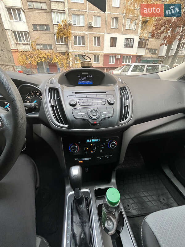 Внедорожник / Кроссовер Ford Escape 2016 в Черкассах