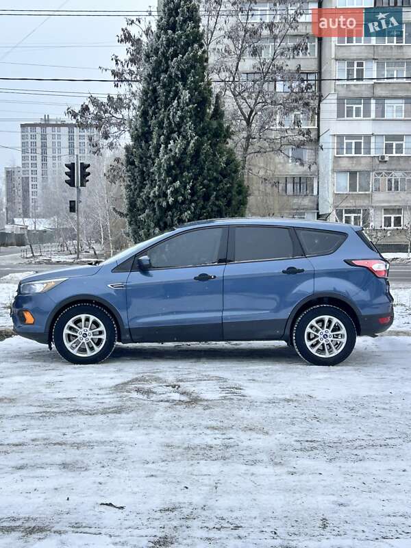 Позашляховик / Кросовер Ford Escape 2018 в Сумах