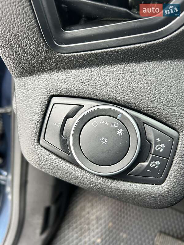 Позашляховик / Кросовер Ford Escape 2018 в Сумах