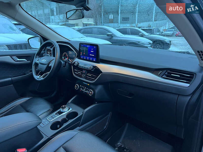 Внедорожник / Кроссовер Ford Escape 2020 в Полтаве