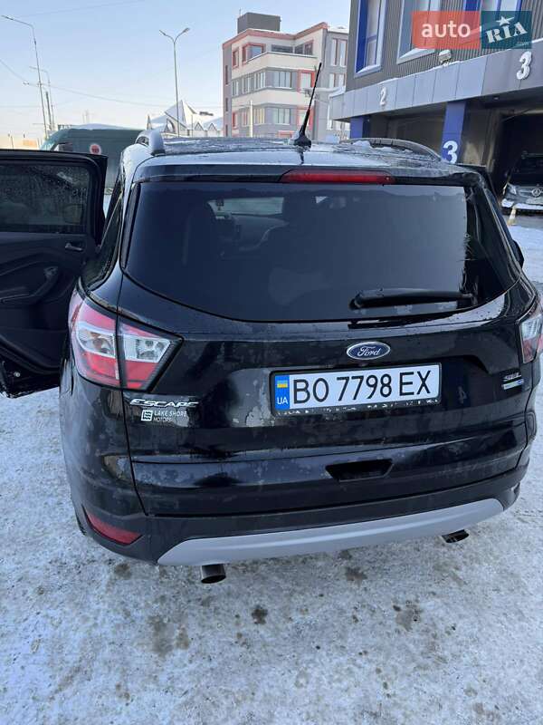 Позашляховик / Кросовер Ford Escape 2018 в Тернополі фото 3 Позашляховик / Кросовер Ford Escape 2018 в Тернополі