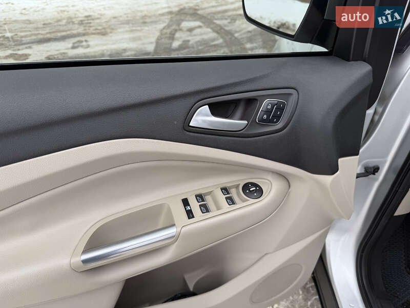 Позашляховик / Кросовер Ford Escape 2016 в Вінниці фото 35 Позашляховик / Кросовер Ford Escape 2016 в Вінниці