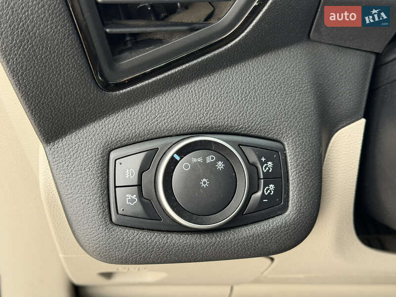 Позашляховик / Кросовер Ford Escape 2016 в Вінниці фото 45 Позашляховик / Кросовер Ford Escape 2016 в Вінниці