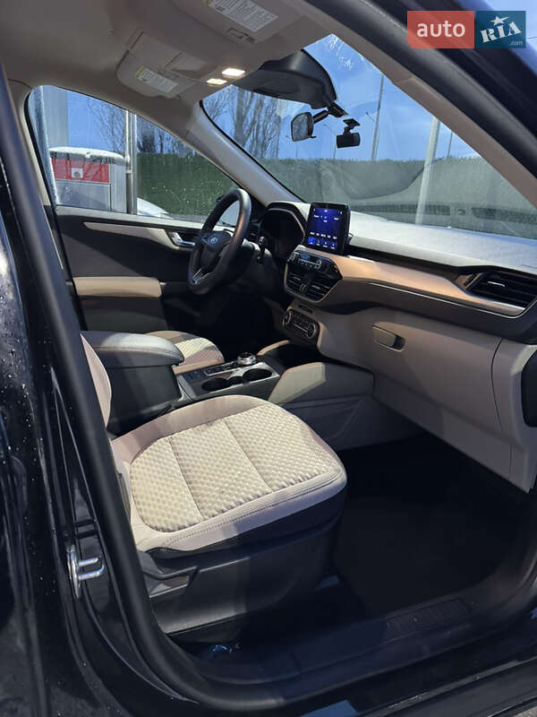 Внедорожник / Кроссовер Ford Escape 2020 в Киеве фото 7 Внедорожник / Кроссовер Ford Escape 2020 в Киеве