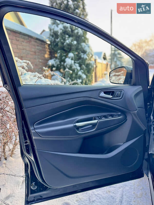 Внедорожник / Кроссовер Ford Escape 2018 в Киеве фото 21 Внедорожник / Кроссовер Ford Escape 2018 в Киеве