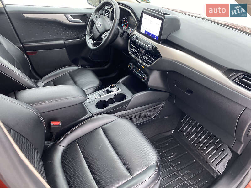 Внедорожник / Кроссовер Ford Escape 2019 в Киеве