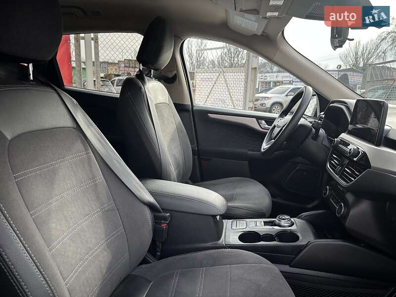 Внедорожник / Кроссовер Ford Escape 2020 в Запорожье